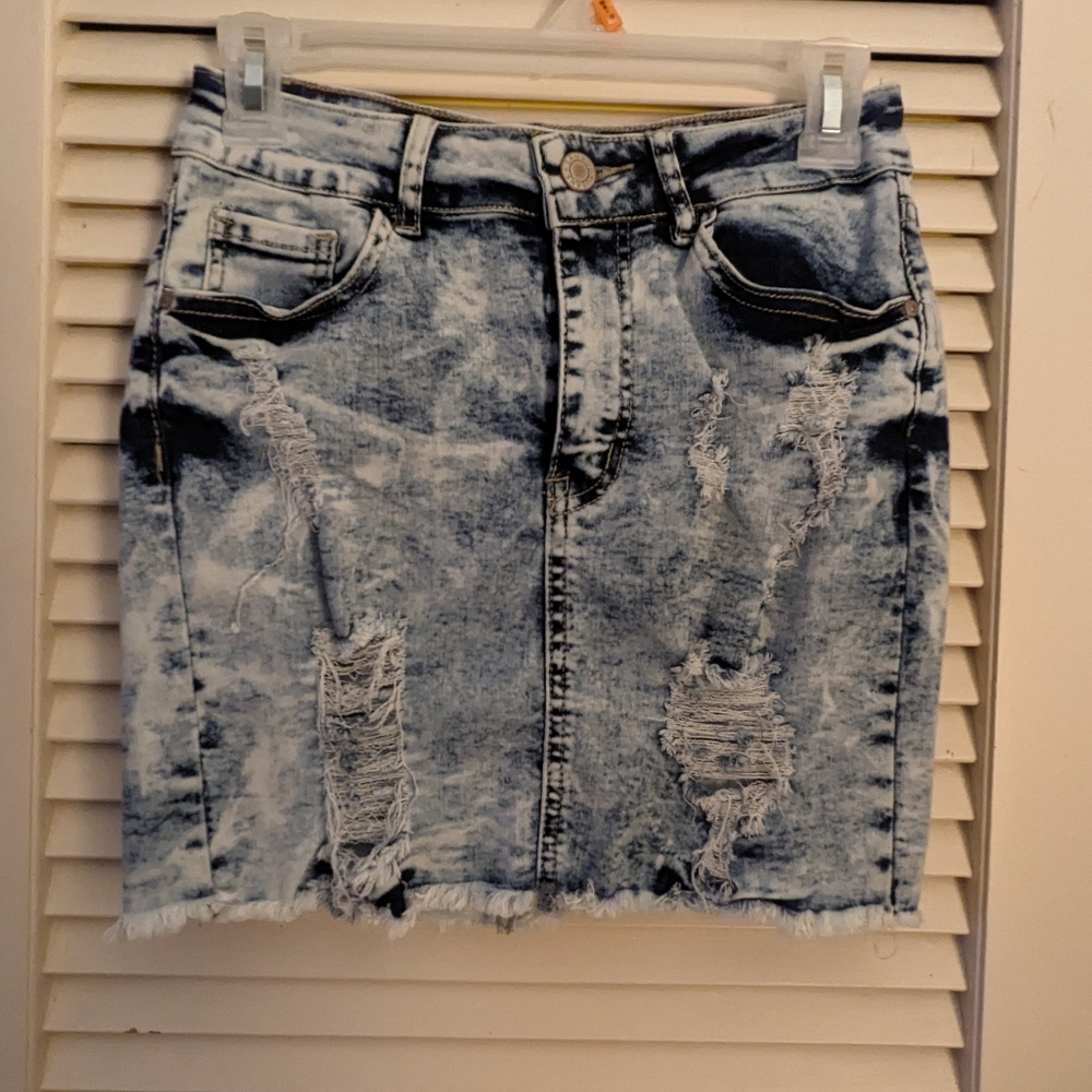 Denim, mini skirt, size 3, acid washed, distressed. NWOT.